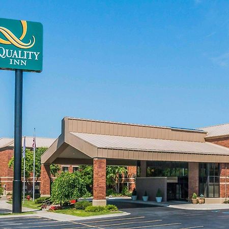 Quality Inn Auburn Hills - Detroit North Экстерьер фото