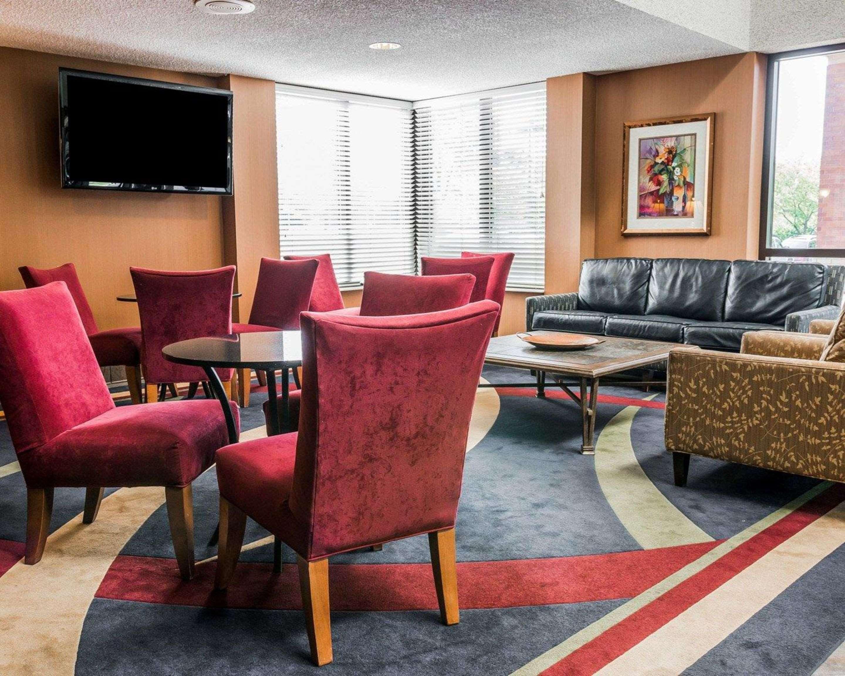 Quality Inn Auburn Hills - Detroit North Экстерьер фото