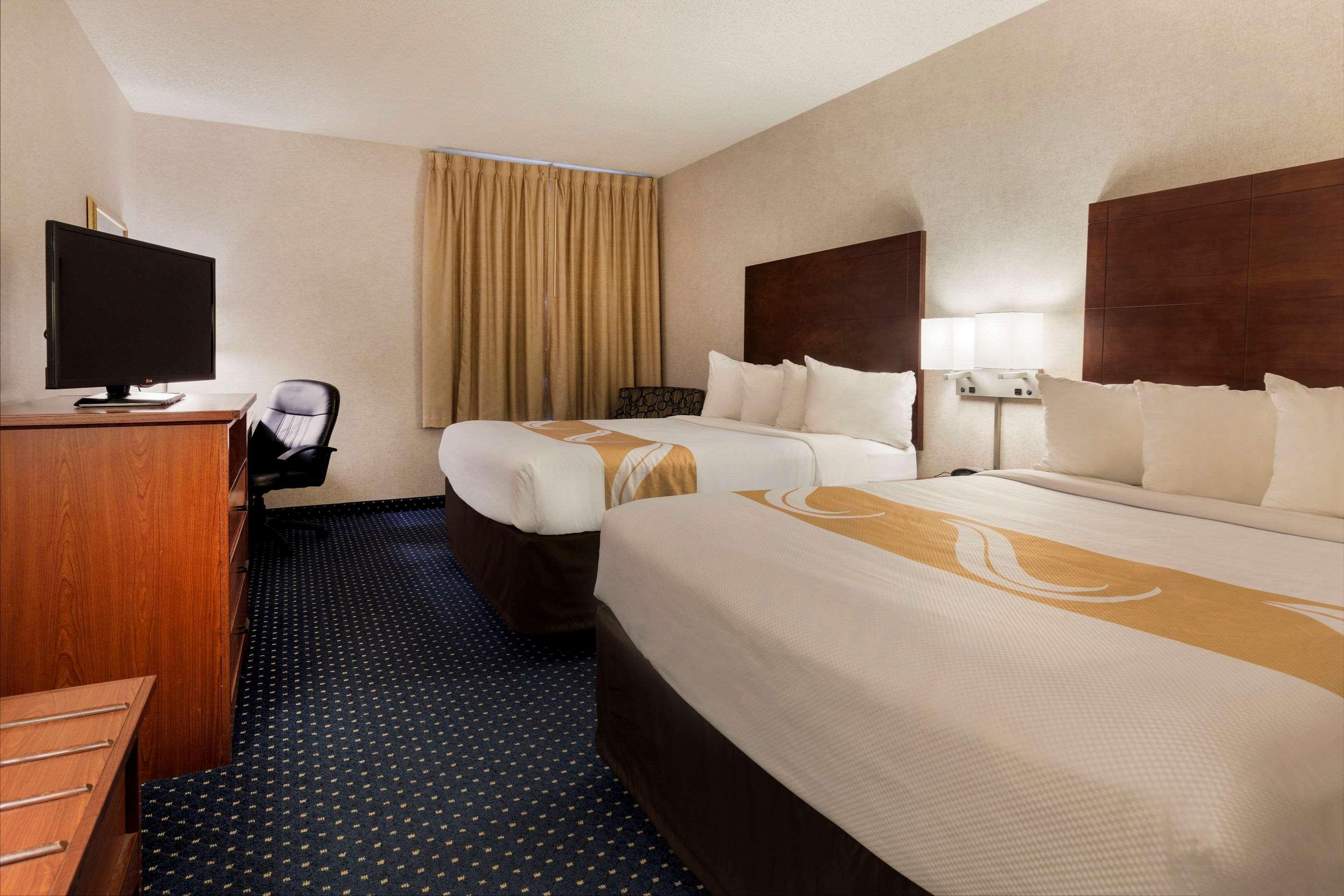 Quality Inn Auburn Hills - Detroit North Экстерьер фото