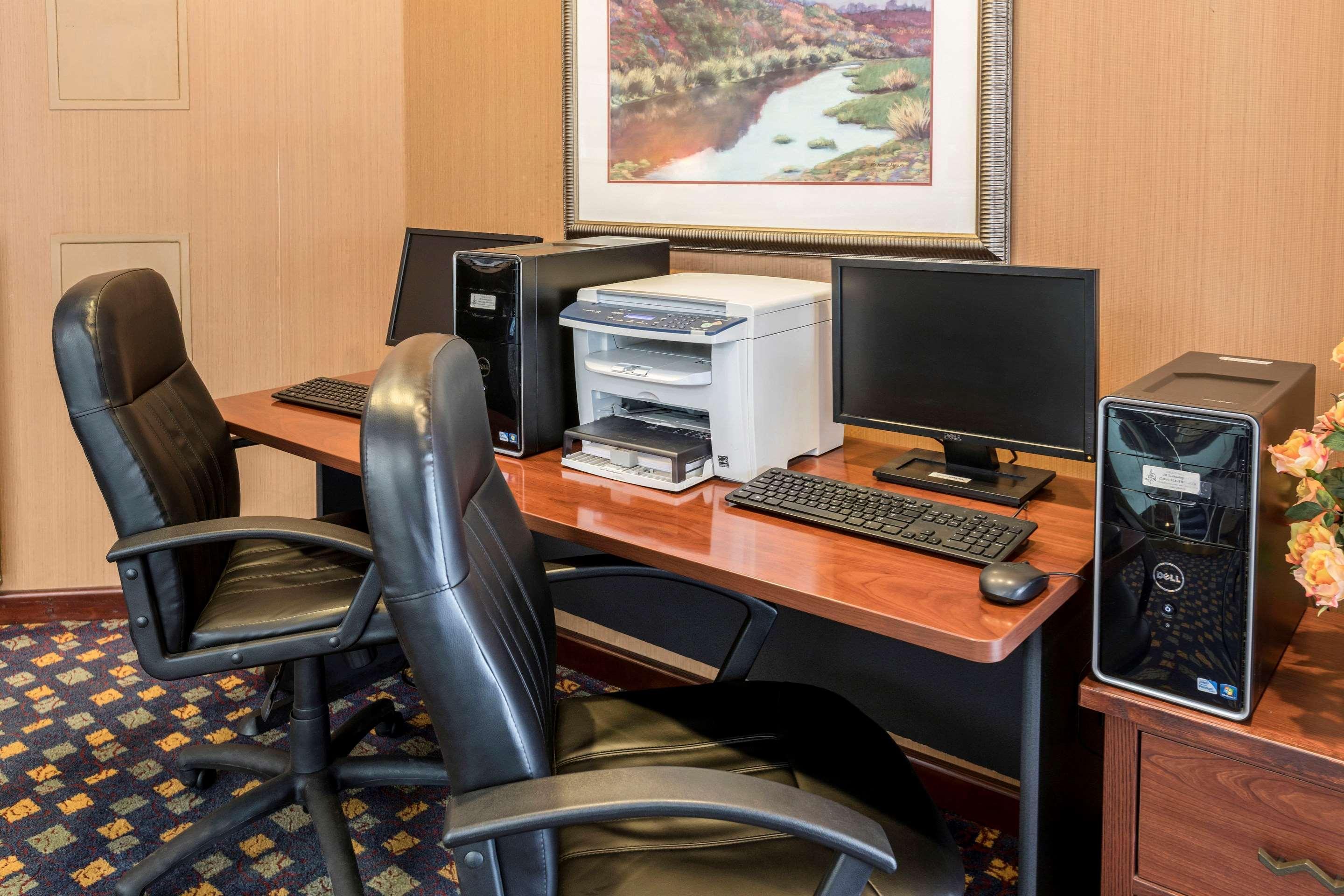 Quality Inn Auburn Hills - Detroit North Экстерьер фото