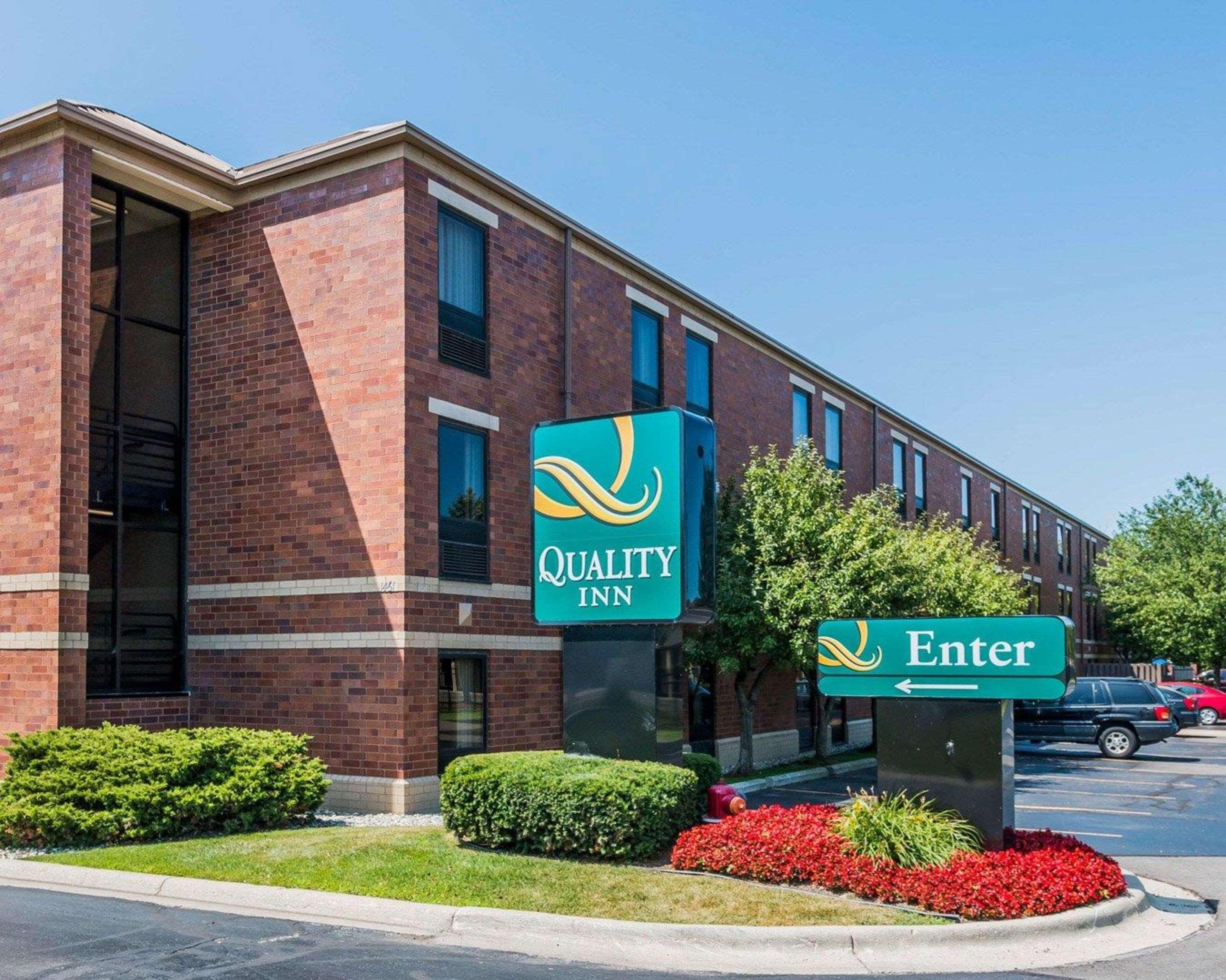 Quality Inn Auburn Hills - Detroit North Экстерьер фото